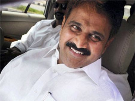 జగన్ ఆస్తుల కేసు: మోపిదేవికి హైకోర్టులో చుక్కెదురు