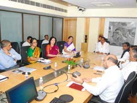 తెలుగు మహాసభలు యధాతథం, వేదిక మార్పు