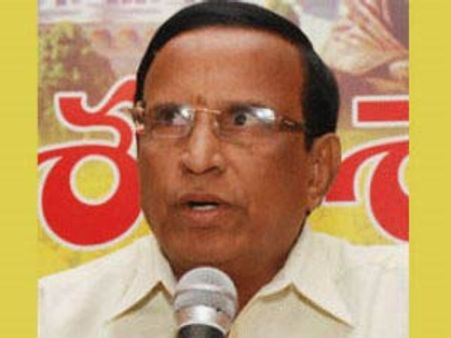 గవర్నర్ కాంగ్రెసు ఏజెంట్: గాలి, ధర్మాన ఫైల్‌పైనా..