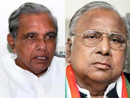 కాంగ్రెసులో 'టి' లొల్లి: సీమాంధ్ర నేతలకు విహెచ్ సవాల్