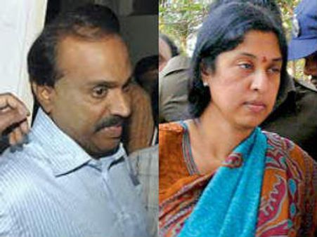 శ్రీలక్ష్మి వెళ్లొచ్చు, హెలికాప్టర్ ఇవ్వొచ్చు కానీ...: సిబిఐ