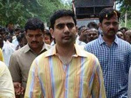 లోకేష్ దమ్మున్న లీడర్: టిడిపి ఉక్కిరి బిక్కిరి