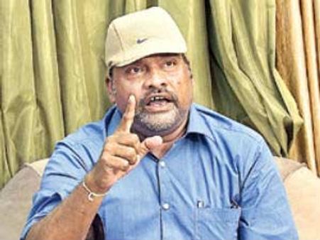 డబ్బులిస్తానని..: కోలా కృష్ణ మోహన్ కిడ్నాప్ హైడ్రామా