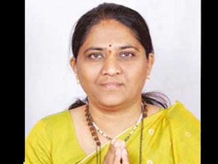 జైలుకు సుమన్ రాథోడ్: యరపతనేనికి నో బెయిల్