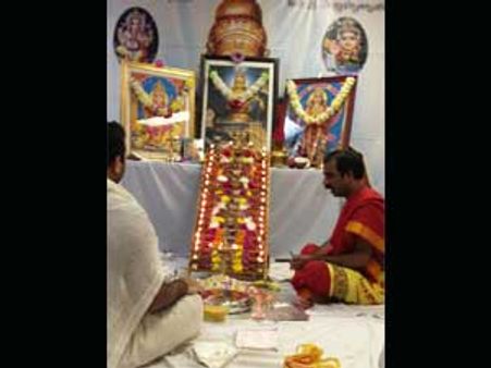 అమెరికాలో అయ్యప్ప పడిపూజ