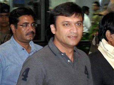 సింఘాల్ కేసు: అక్బరుద్దీన్‌పై విచారణ వాయిదా