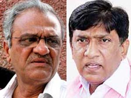 2 రాష్ట్రాలని షిండే చెప్పారు: నారాయణ, ఉత్తిదే: వినోద్