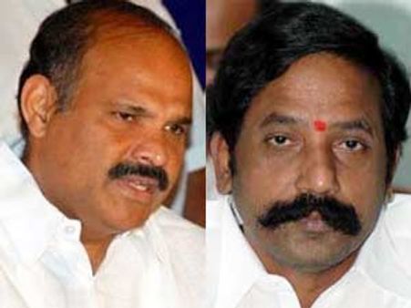 రాజీనామా-బెదిరించొద్దు: విభజనపై సీమాంధ్రXసీమాంధ్ర