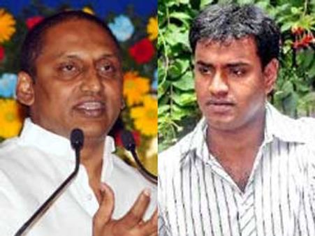 శంకరన్నఅరెస్ట్: టార్గెట్ ముఖ్యమంత్రి, అండగా కొందరు