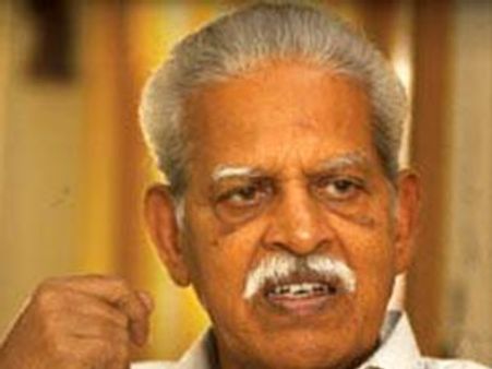 అఫ్జల్ గురు ఉరికి నిరసన, ధర్నా: వరవరరావు అరెస్టు