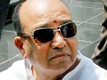 కులరాజకీయమొద్దు, ఆవేదన పట్టదా?: గ్రీన్‌ఫీల్డ్ విక్టిమ్స్