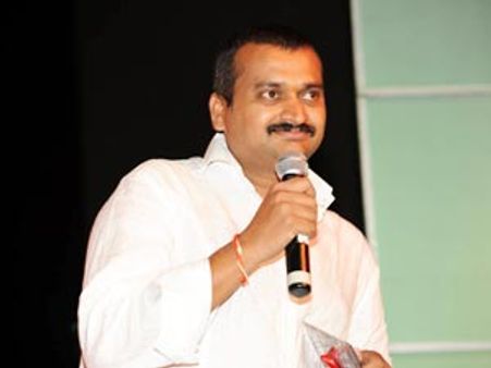 రాజకీయాలకు నిర్మాత బండ్ల గణేష్ పావు అయ్యారా?