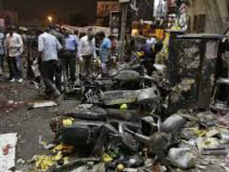 పేలుళ్లు: మాస్టర్‌మైండ్ మక్బూల్! సైకిళ్లక్కడే కొన్నారా?