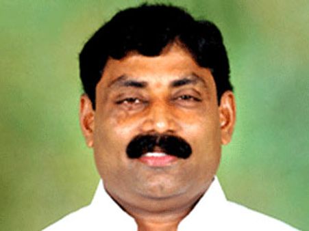 పోలీసు కస్టడీకి జగన్ మేనమామ రవీంద్రనాథ్ రెడ్డి