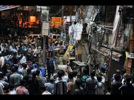 తీహార్ నుండి హైదరాబాద్‌కు ఇద్దరు టెర్రరిస్ట్‌లు, విచారణ