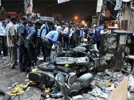 ఉగ్రవాద ముప్పు: హైదరాబాద్‌కు తాజా హెచ్చరికలు