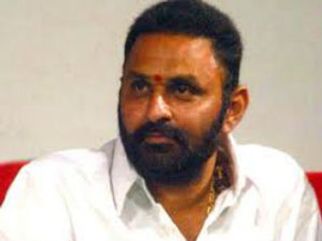 బాబు యాత్ర: కొడాలి నాని హంగామా, దాడి చేశారని...