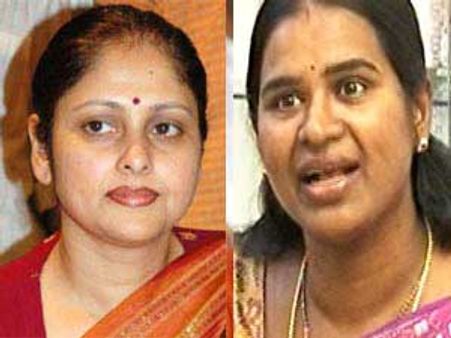 కార్తికరెడ్డితో వైరం: జయసుధ రాజీనామా హెచ్చరిక