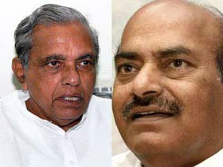 జగన్ వర్గంపై వేటేసినా...: జెసితో విబేధించిన గాదె!