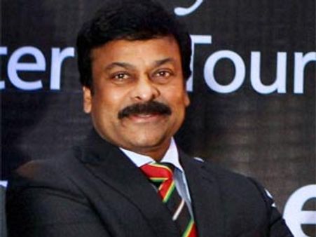 ఢోకా లేదు, సంజయ్ దత్‌కి క్షమాభిక్ష పెడితే..: చిరంజీవి