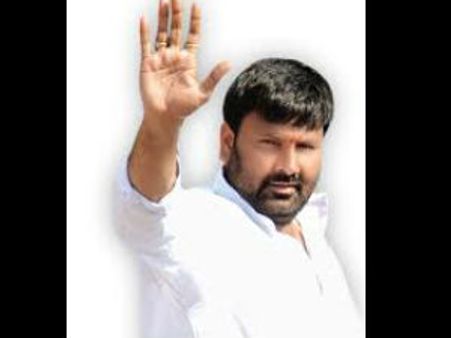 ఎమ్మెల్యే జంప్: జైల్లో జగన్‌ను కల్సిన కూన శ్రీశైలంగౌడ్