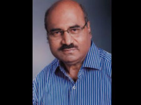 రచయిత, పద్మశ్రీ అవార్డు గ్రహీతపై రేప్ కేసు