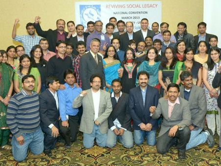 లోక్‌సత్తా తొలి సదస్సు అదుర్స్