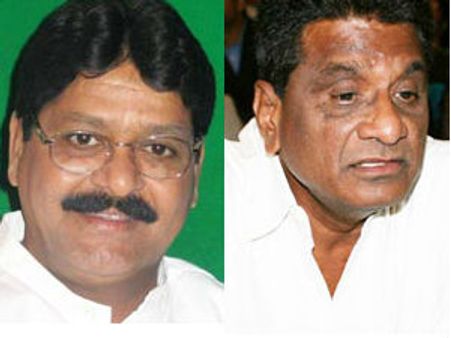 వైయస్ కుక్క చావు: గోనె మండిపడ్డారు, సర్వే తగ్గారు