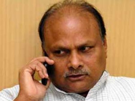 'కాంగ్రెస్‌ను ప్రశ్నిస్తే జగన్ పార్టీ నుండి సమాధానం'