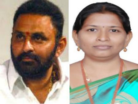 నాని, వనిత..: జగన్ వర్గంపై ఫిర్యాదు, ఇద్దరు టి నేతలు