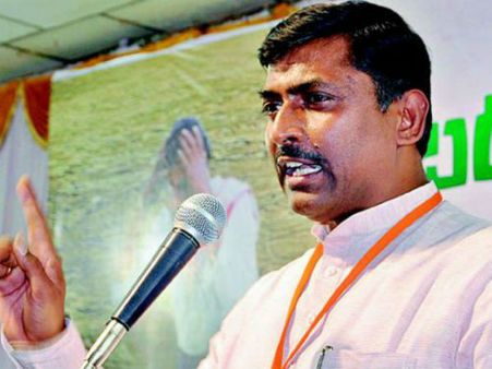 బిజెపిలో సీనియర్లకు షాక్: ఎవరీ మురళీధర్ రావు?