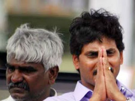 జగన్ కేసులో సాక్షిగా సూరీడు?: రేపు మరో ఛార్జీషీటు!