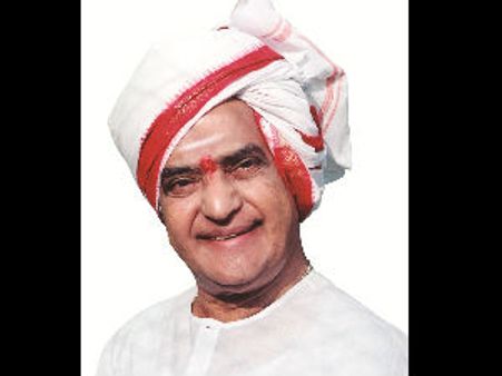 ఎన్టీఆర్: బాబుపై జగన్ పార్టీ రివర్స్ ఆటాక్