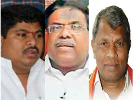 టి కాంగ్ ఎంపీల రహస్య భేటీ: వివేక్ డైలమా, పొన్నం నో