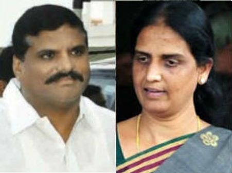 కళంకిత మంత్రులపై ఢిల్లీ వేటు?: బొత్స 'చీఫ్'కు ఎసరు!