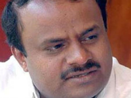 కుమారస్వామి దంపతులు: కర్ణాటక ఎన్నికల్లో రిచెస్ట్