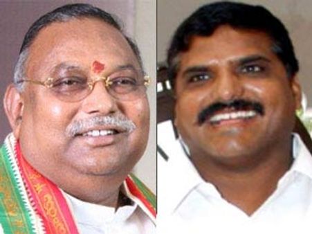 మంత్రులు జైలుకు!: రాయపాటి, షర్మిల 'రక్షణ'పై బొత్స