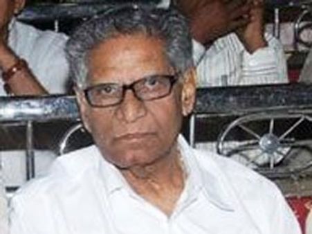 జగన్ పార్టీలో అసమ్మతి సెగ: ఉమ్మారెడ్డితో వాగ్వాదం