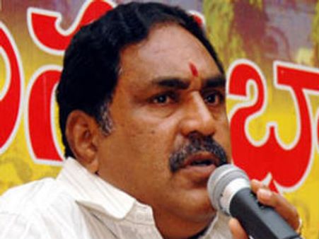 నా రాజకీయ జీవితం టిడిపితోనే: ఎర్రబెల్లి, కెసిఆర్‌పై ఫైర్