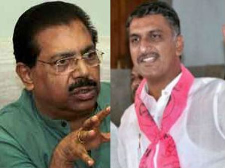 కాంగ్రెస్ జెండా ఎందుకు?: హరీష్, మాట మార్చిన చాకో