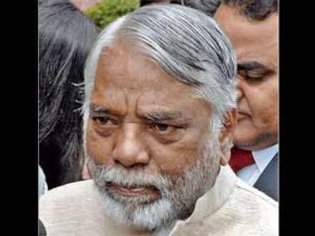 ఆ ఎంపీలకు కెసిఆర్ హామీ: కెకెకు వర్కింగ్ ప్రెసిడెంట్?