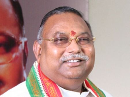 కళంకితులపై రాయపాటి, జైలుపార్టీ అని జగన్‌పై వీరశివా