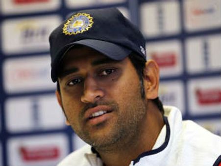 శ్రీనివాసన్‌తో లింక్స్‌తో ధోనీ మౌనం: గంగూలీ వేరే