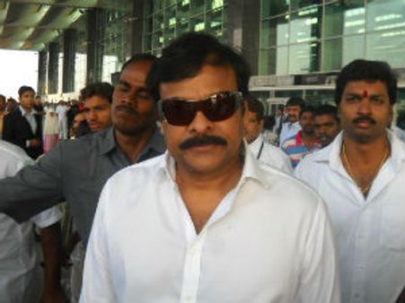 కీలకం: పట్టుకు చిరంజీవి మెగా వ్యూహం