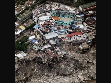 వరదలు: మృతుల సంఖ్య ఎప్పటికీ తెలియదు, నిందలు