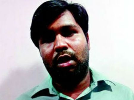  ఉస్మానియా గురువు: 16 మంది అమ్మాయిలకు వల