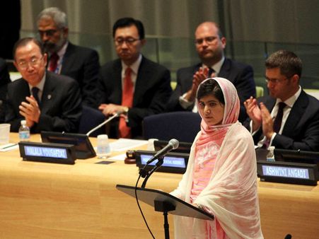 మహాత్మా గాంధీ స్ఫూర్తి: అదరగొట్టిన మలాలా