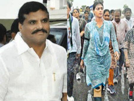 భిక్ష పెడితే విమర్శలా?, మద్యం డాన్: బొత్సపై షర్మిల