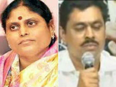 విజయమ్మ థ్యాంక్స్: సిఎం సవాల్, కెసిఆర్ కోటలో జగన్