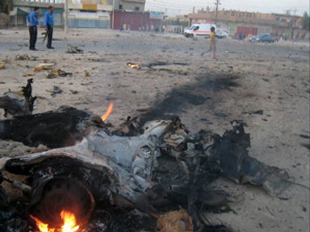 భారత కాన్సులేట్ వద్ద పేలుడు: ఆరుగురు మృతి